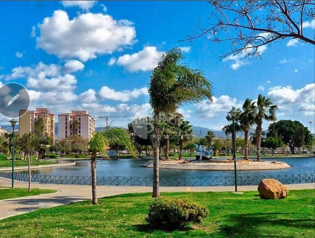 4 Capulino Apartamentos Málaga Esterno foto
