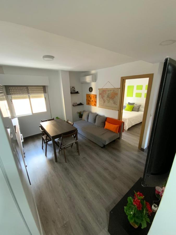 4 Capulino Apartamentos Málaga Esterno foto