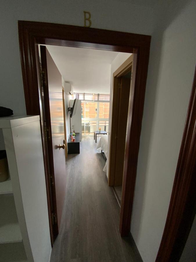 4 Capulino Apartamentos Málaga Esterno foto