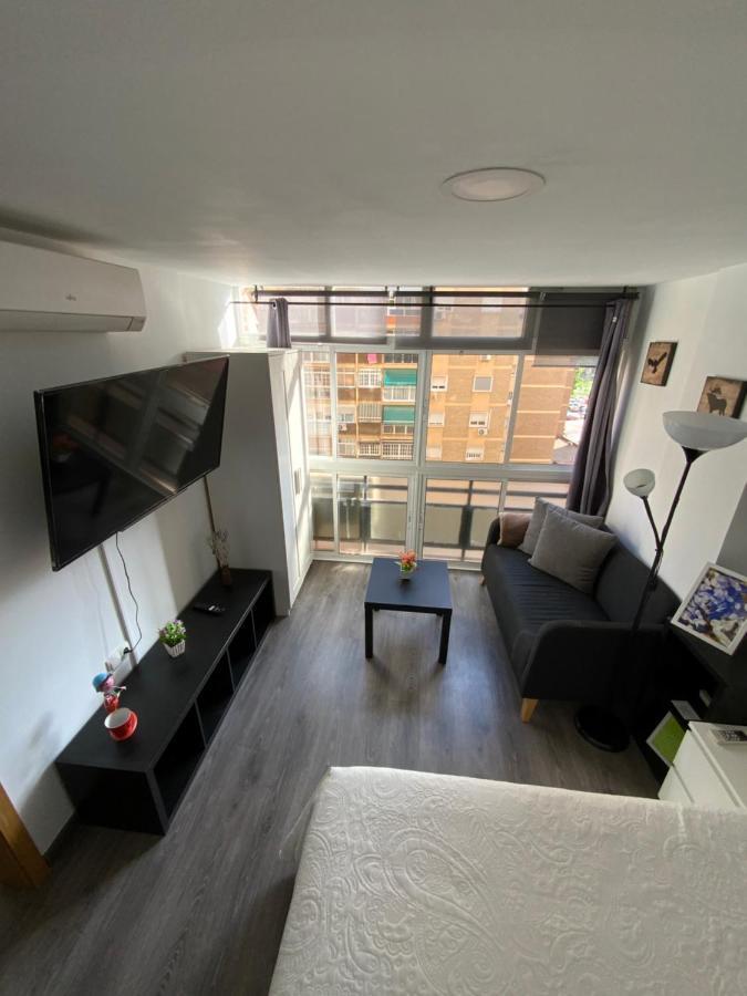 4 Capulino Apartamentos Málaga Esterno foto