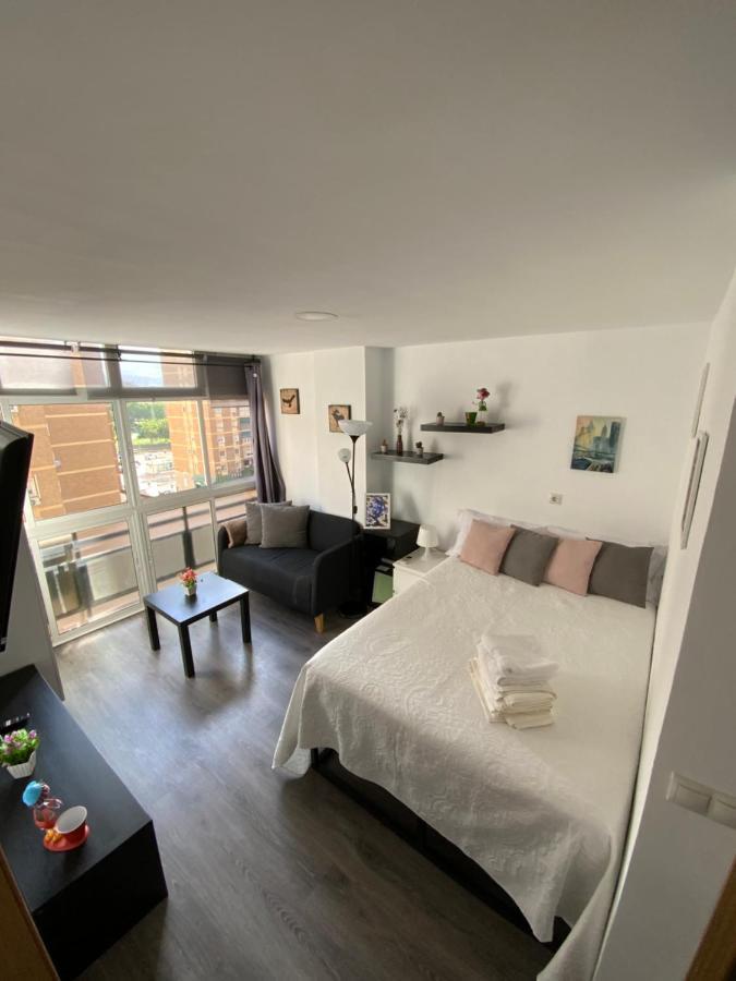 4 Capulino Apartamentos Málaga Esterno foto